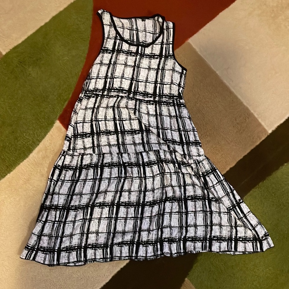 Black and white boutique sleeveless dress size S.